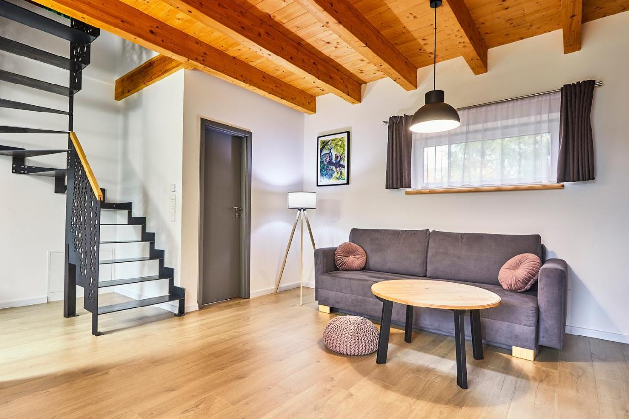 Apartmany Lama Malatiny Ngoại thất bức ảnh